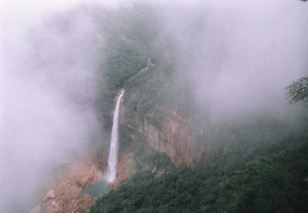 nohkalikai-falls-img